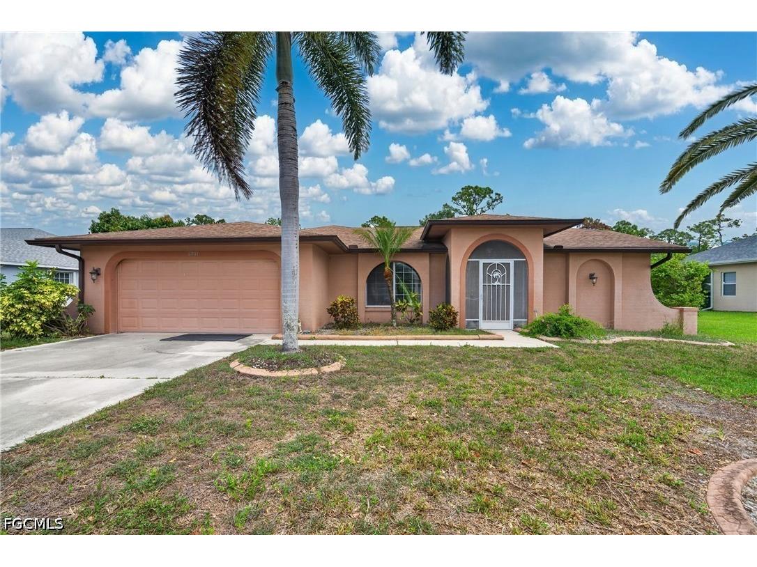 6731 Eagle Tree Court North Fort Myers FL 33917 2026020499 image1