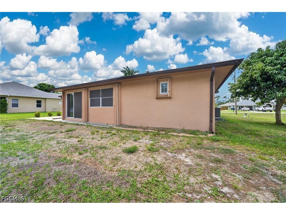 6731 Eagle Tree Court North Fort Myers FL 33917 2026020499 image26