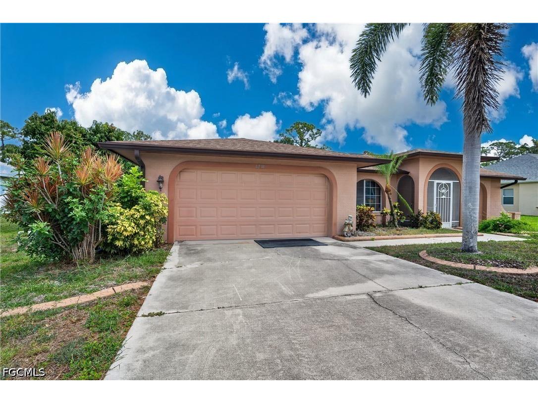6731 Eagle Tree Court North Fort Myers FL 33917 2026020499 image27