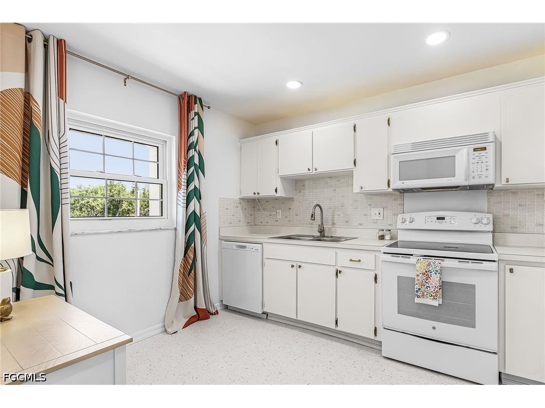 6731 Panther Lane #D6 Fort Myers FL 33919 2026014855 image4