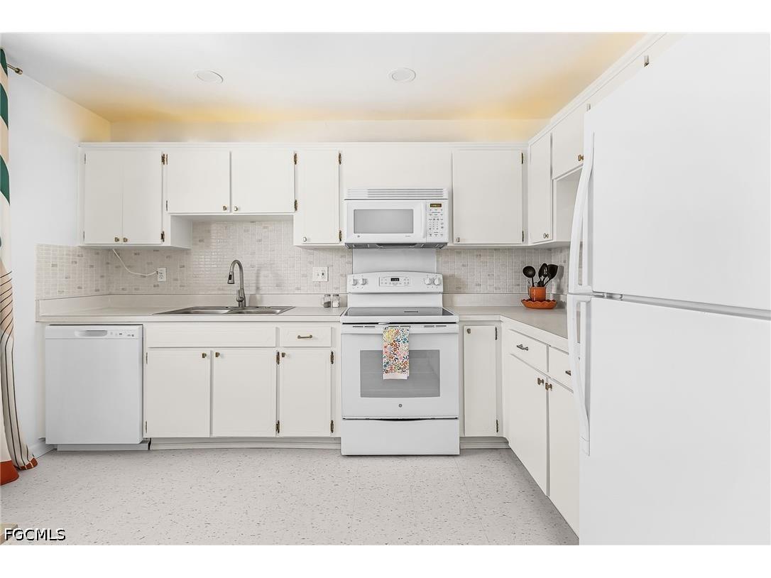 6731 Panther Lane #D6 Fort Myers FL 33919 2026014855 image5