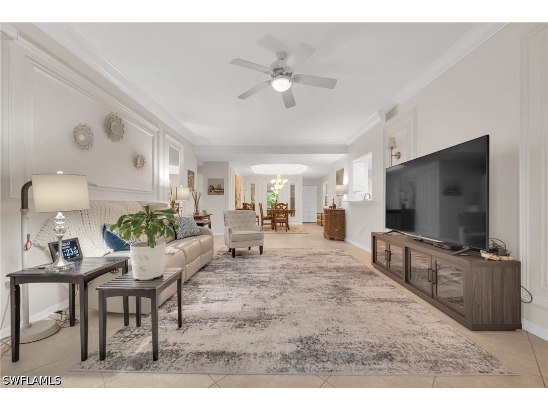 6735 Huntington Lakes Circle #102 Naples FL 34119 226023172 image1