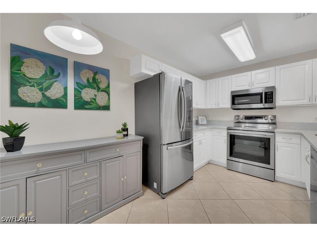 6735 Huntington Lakes Circle #102 Naples FL 34119 226023172 image4