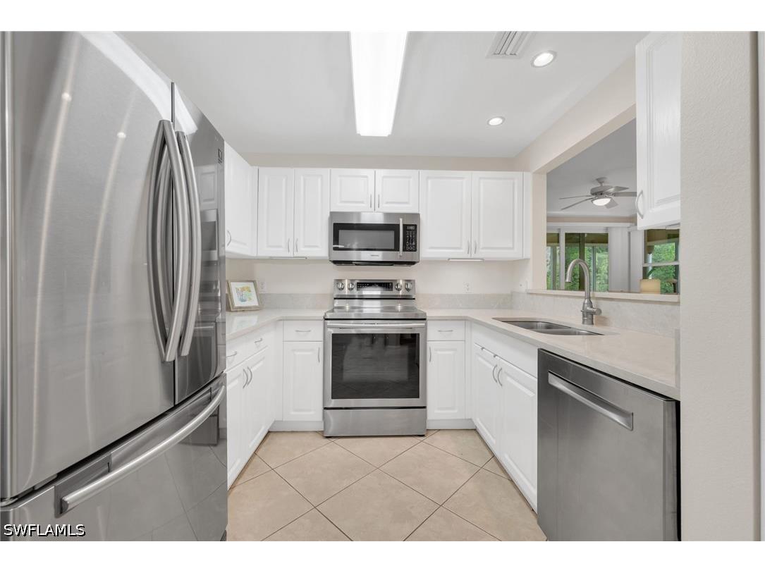 6735 Huntington Lakes Circle #102 Naples FL 34119 226023172 image5