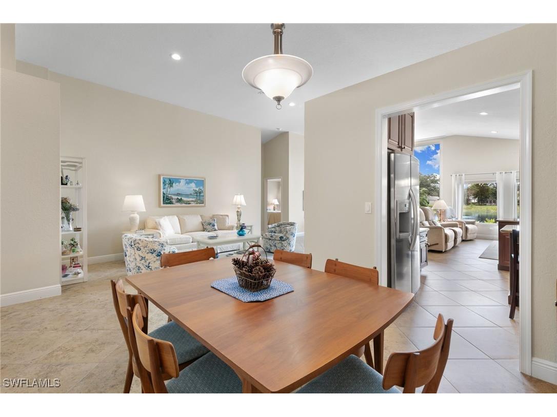 6737 Autumn Woods Boulevard Naples FL 34109 226003885 image12