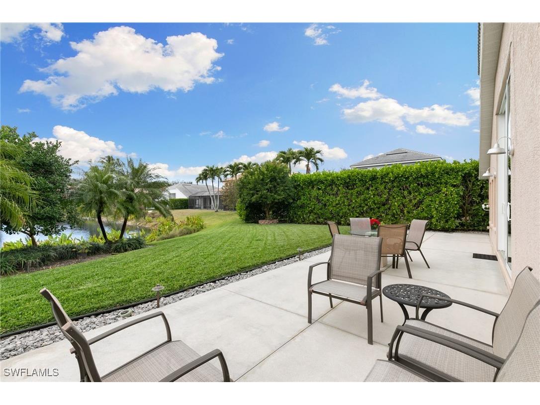 6737 Autumn Woods Boulevard Naples FL 34109 226003885 image14