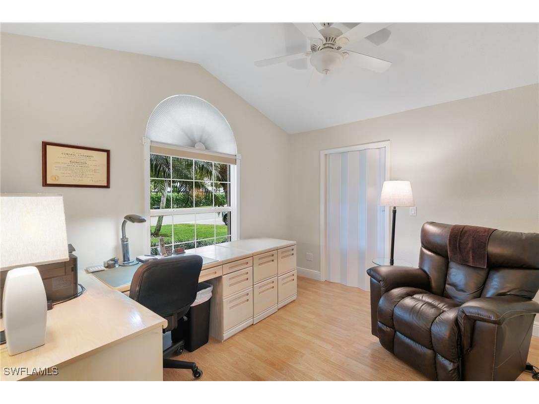 6737 Autumn Woods Boulevard Naples FL 34109 226003885 image16