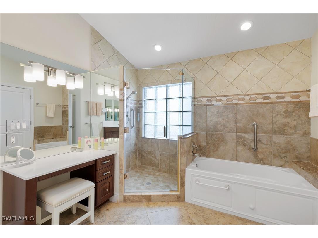 6737 Autumn Woods Boulevard Naples FL 34109 226003885 image20