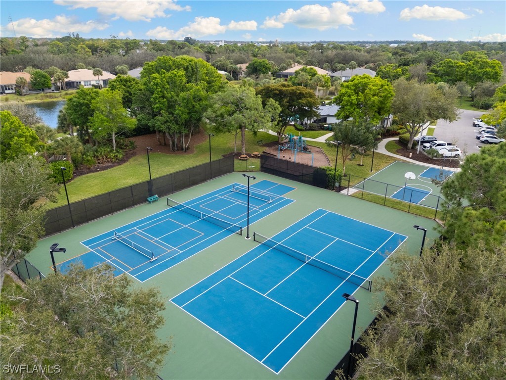 6737 Autumn Woods Boulevard Naples FL 34109 226003885 image28