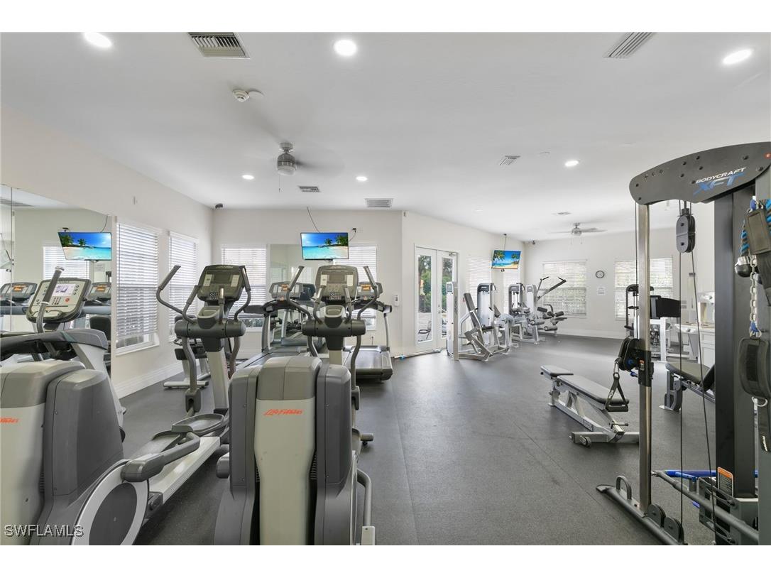 6737 Autumn Woods Boulevard Naples FL 34109 226003885 image29