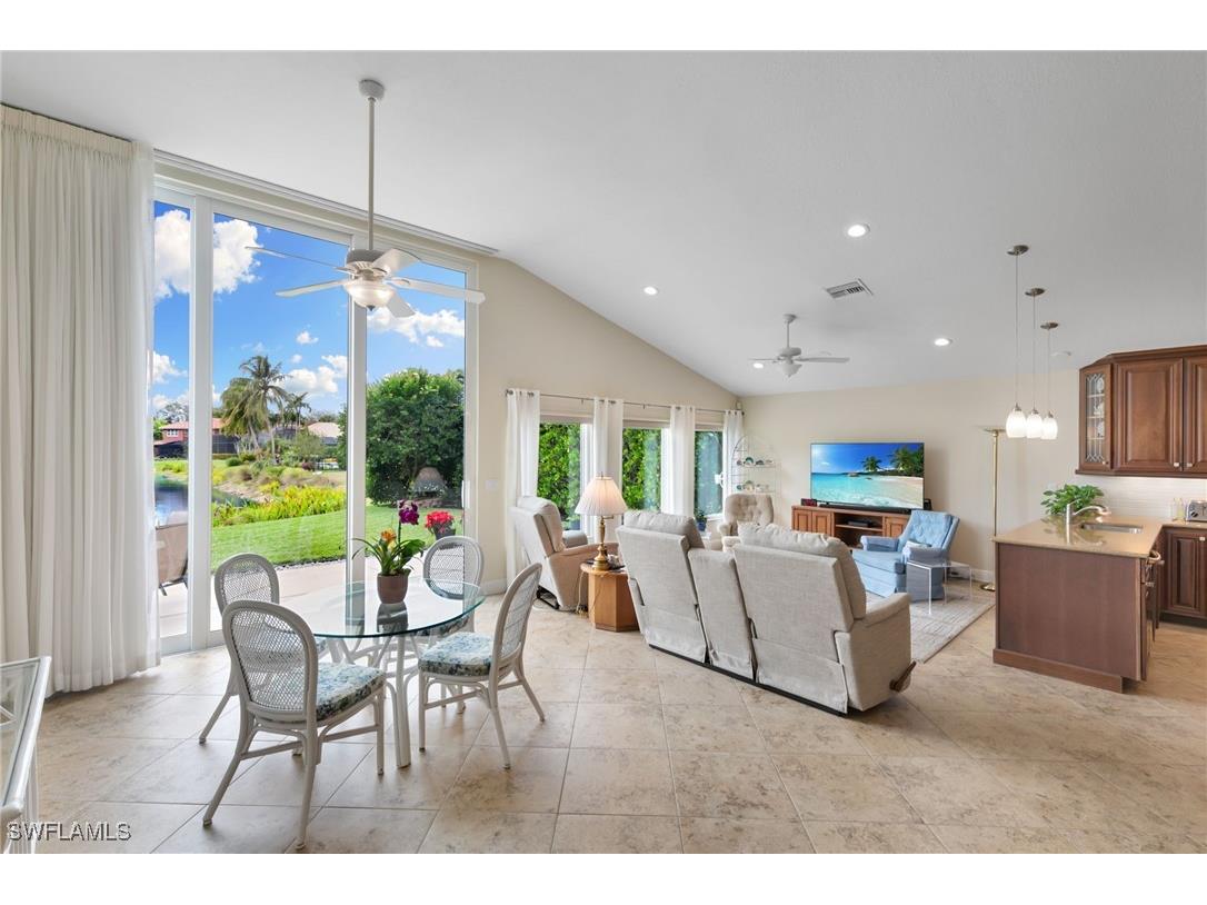 6737 Autumn Woods Boulevard Naples FL 34109 226003885 image3