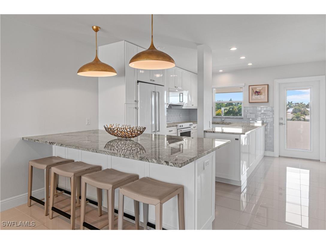 674 Broad Avenue S #J674 Naples FL 34102 225010959 image1