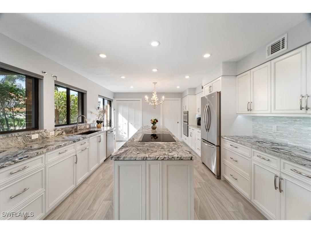 6740 Pelican Bay Boulevard Naples FL 34108 224104180 image24