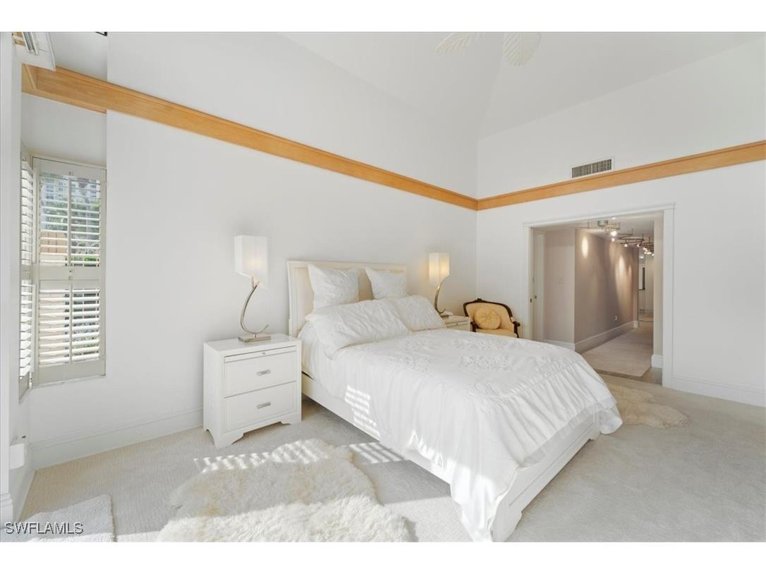 6740 Pelican Bay Boulevard Naples FL 34108 224104180 image32