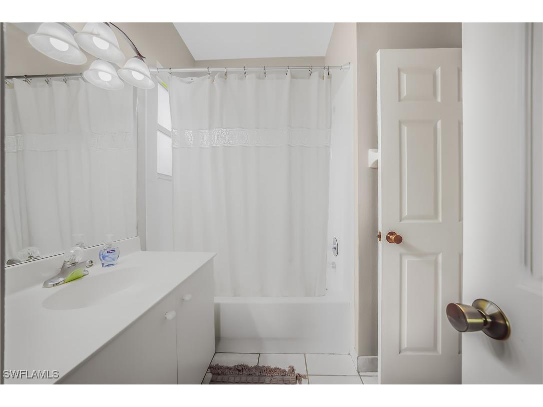 6745 Huntington Lakes Circle #201 Naples FL 34119 225067428 image35