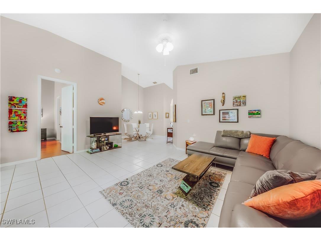 6745 Huntington Lakes Circle #201 Naples FL 34119 225067428 image8