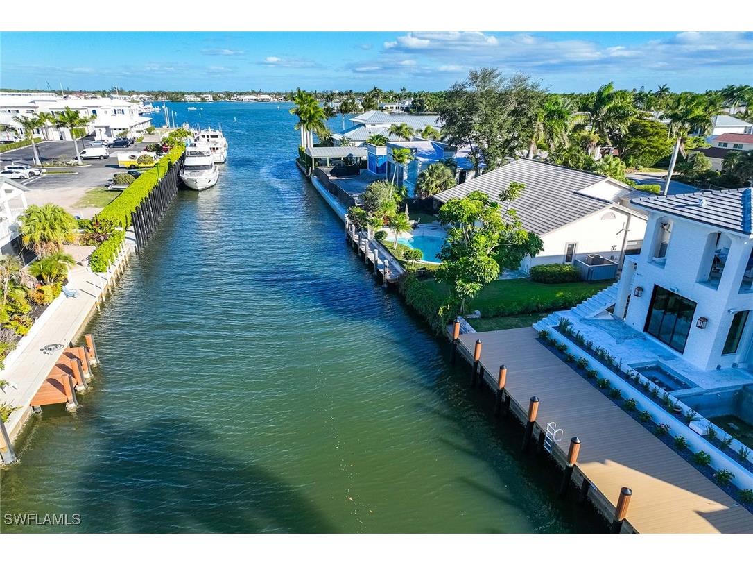 675 15th Avenue S Naples FL 34102 226001843 image10