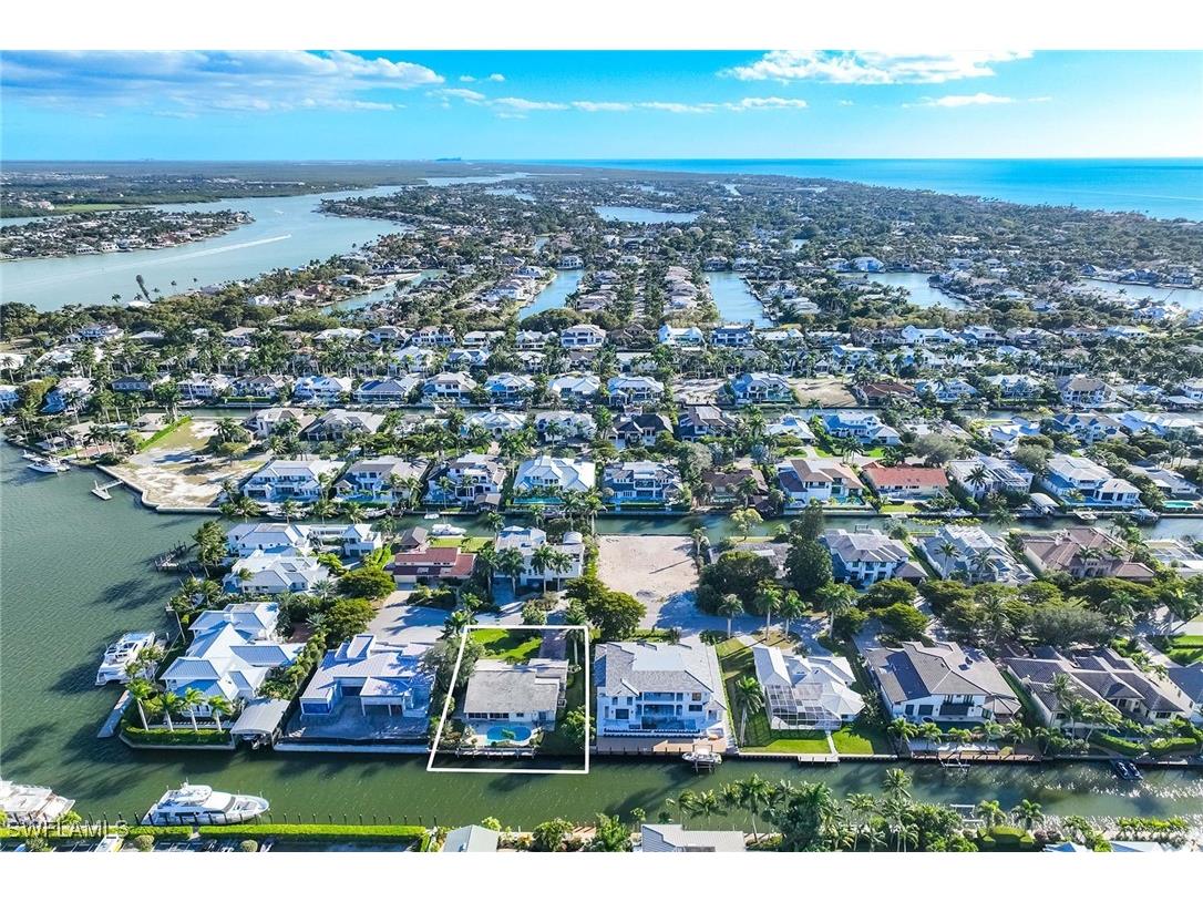 675 15th Avenue S Naples FL 34102 226001843 image4