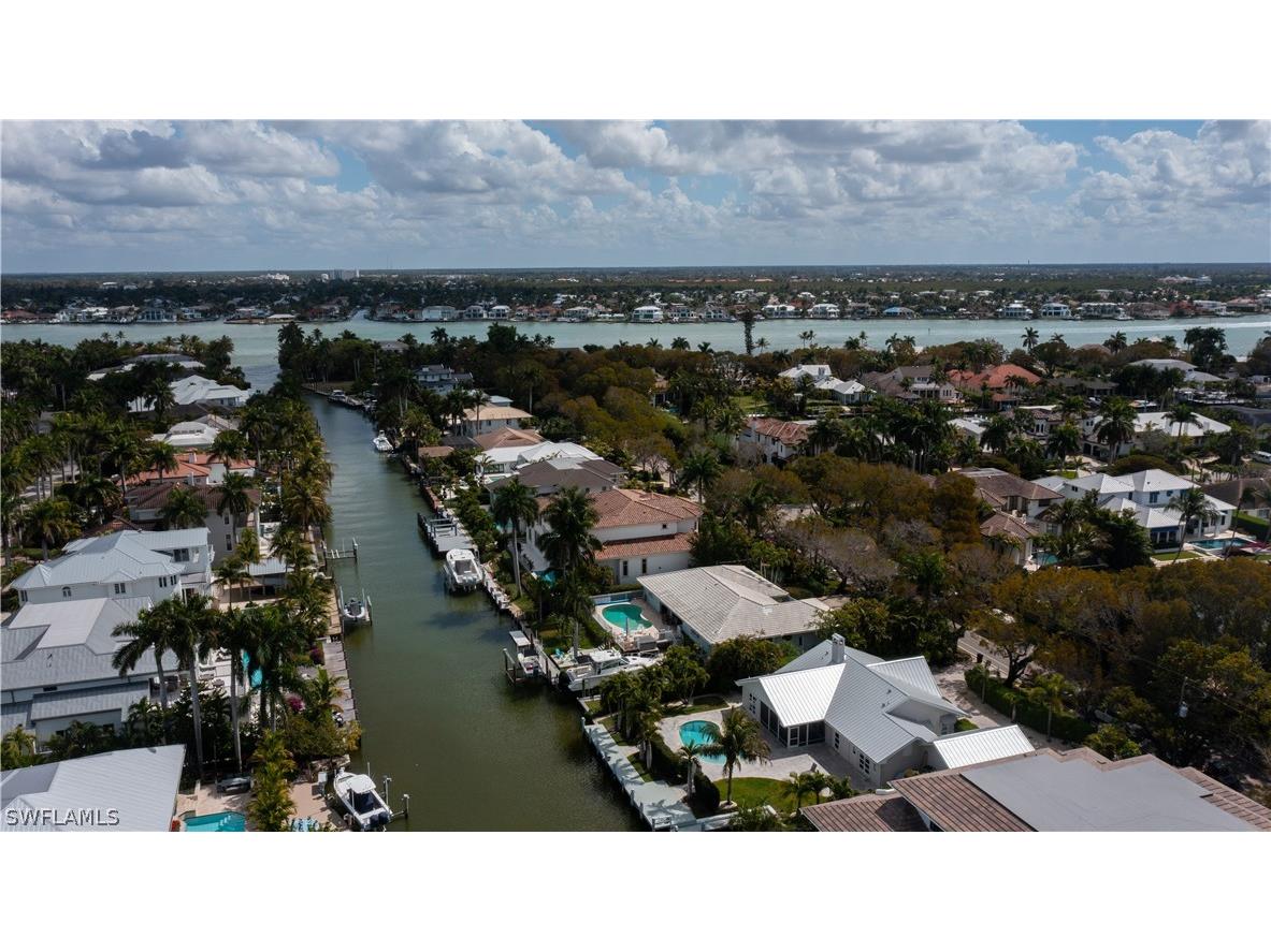 675 18th Avenue S Naples FL 34102 226009754 image10