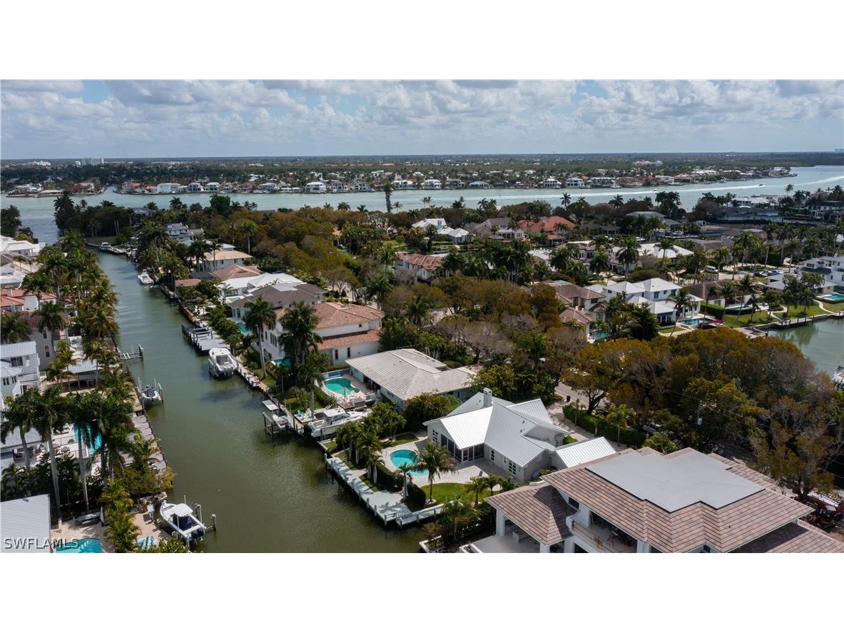 675 18th Avenue S Naples FL 34102 226009754 image9