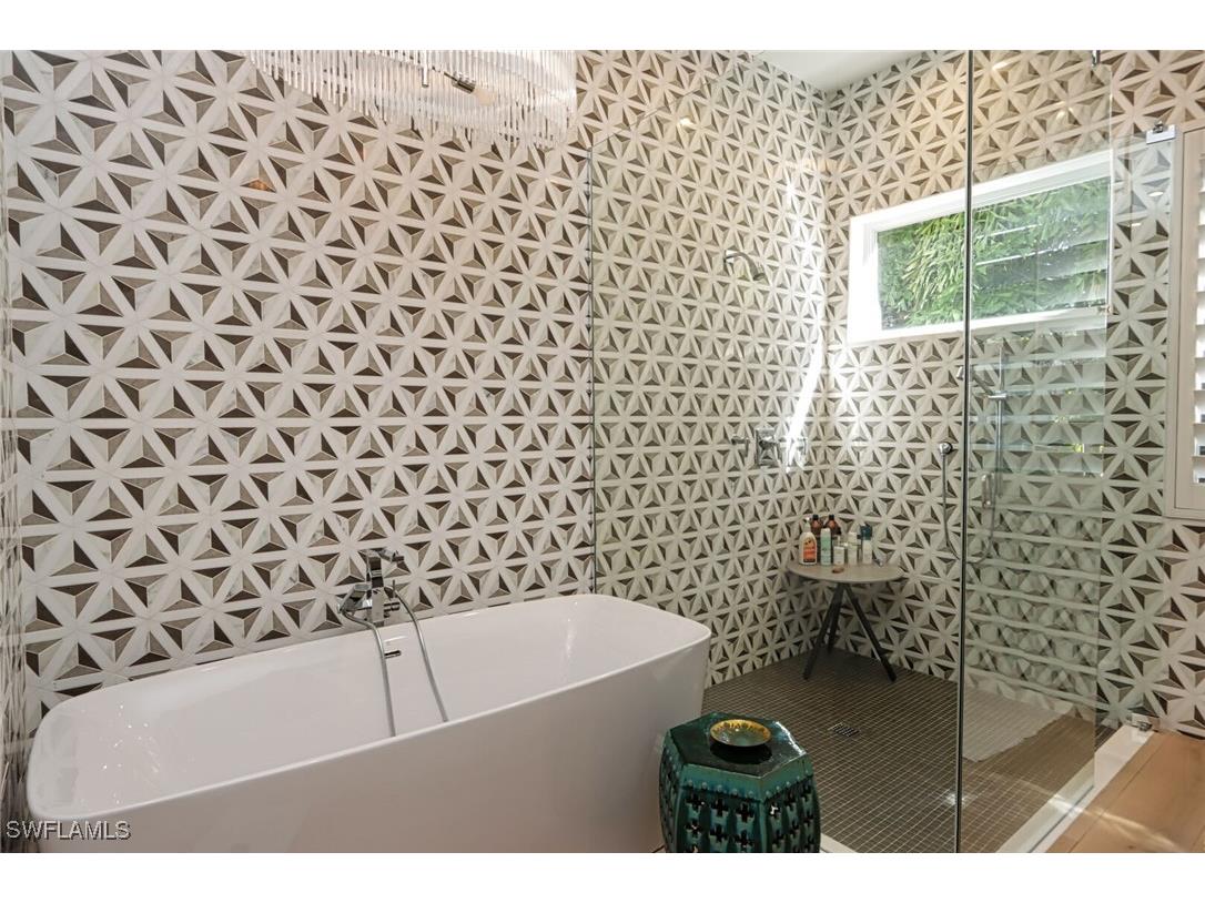 675 2nd Street S Naples FL 34102 225058759 image10