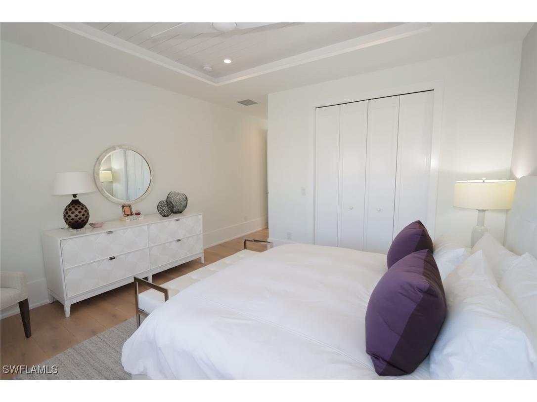 675 2nd Street S Naples FL 34102 225058759 image13