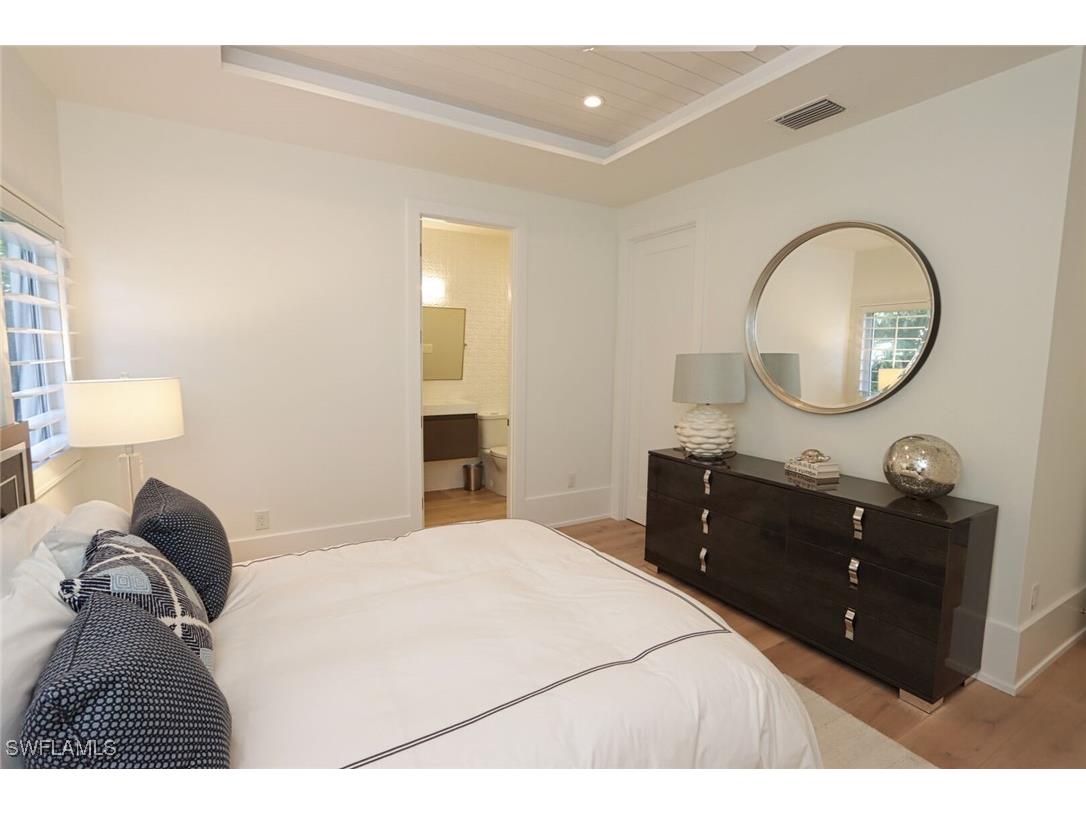675 2nd Street S Naples FL 34102 225058759 image19