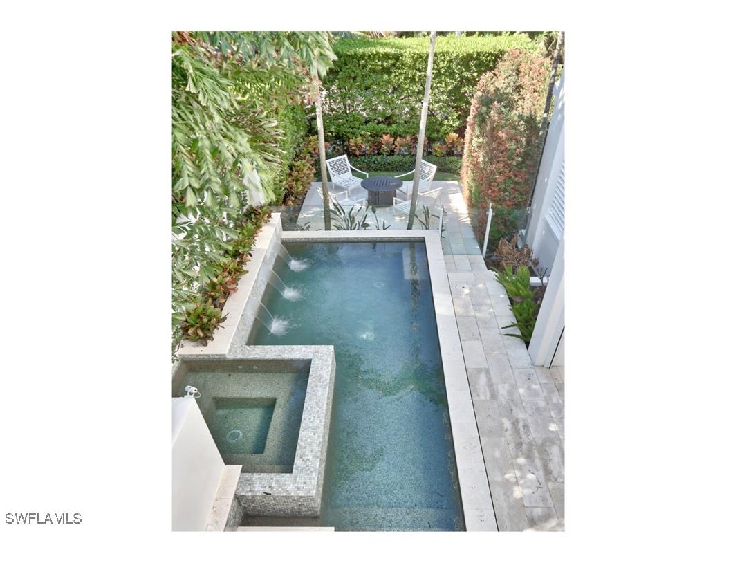 675 2nd Street S Naples FL 34102 225058759 image27