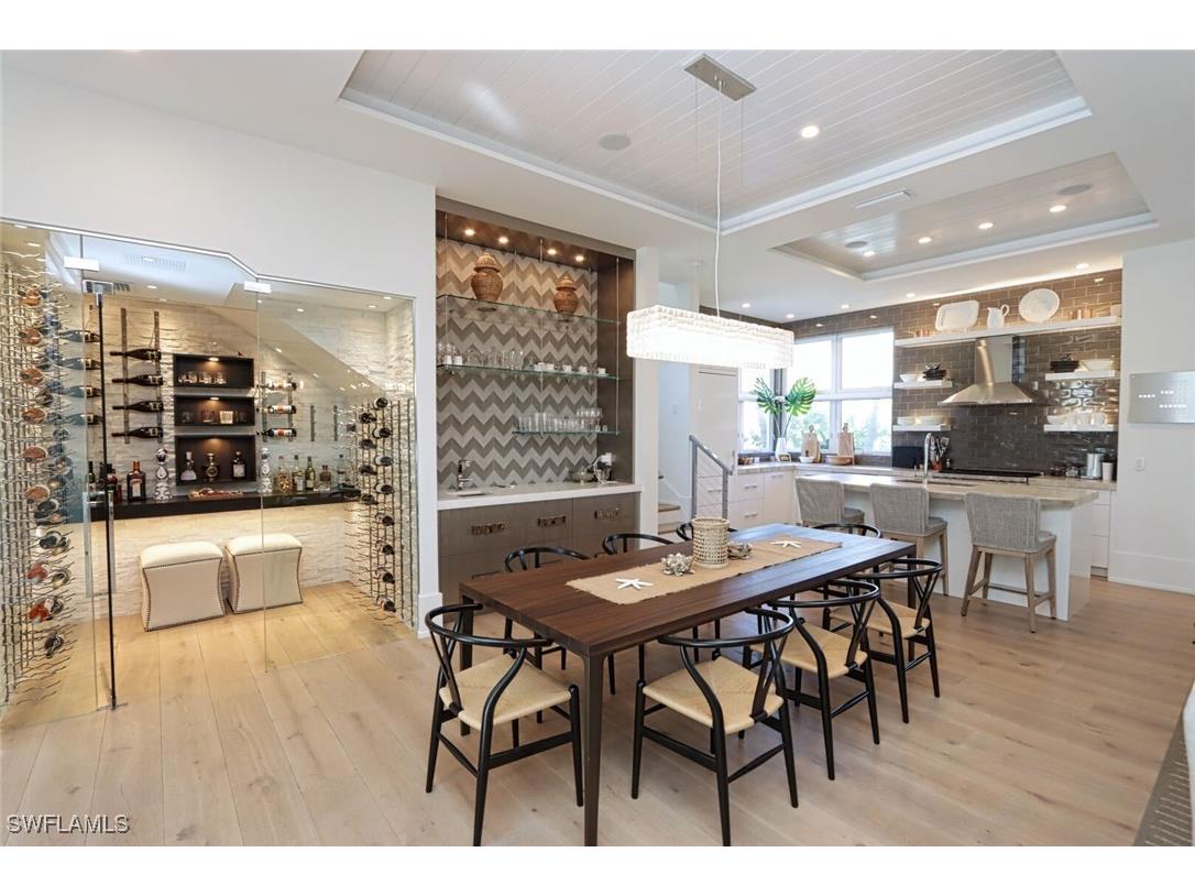 675 2nd Street S Naples FL 34102 225058759 image3