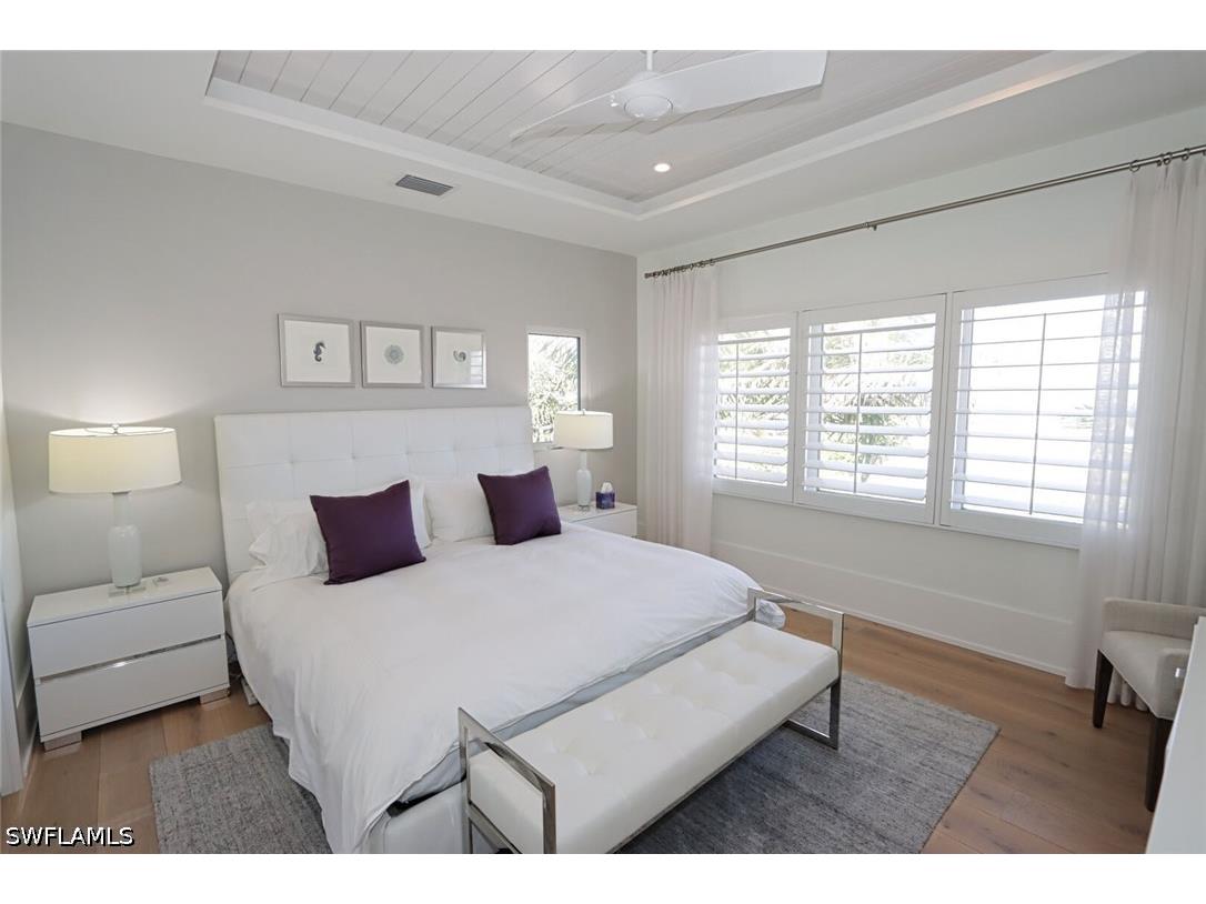 675 2nd Street S Naples FL 34102 226021155 image16