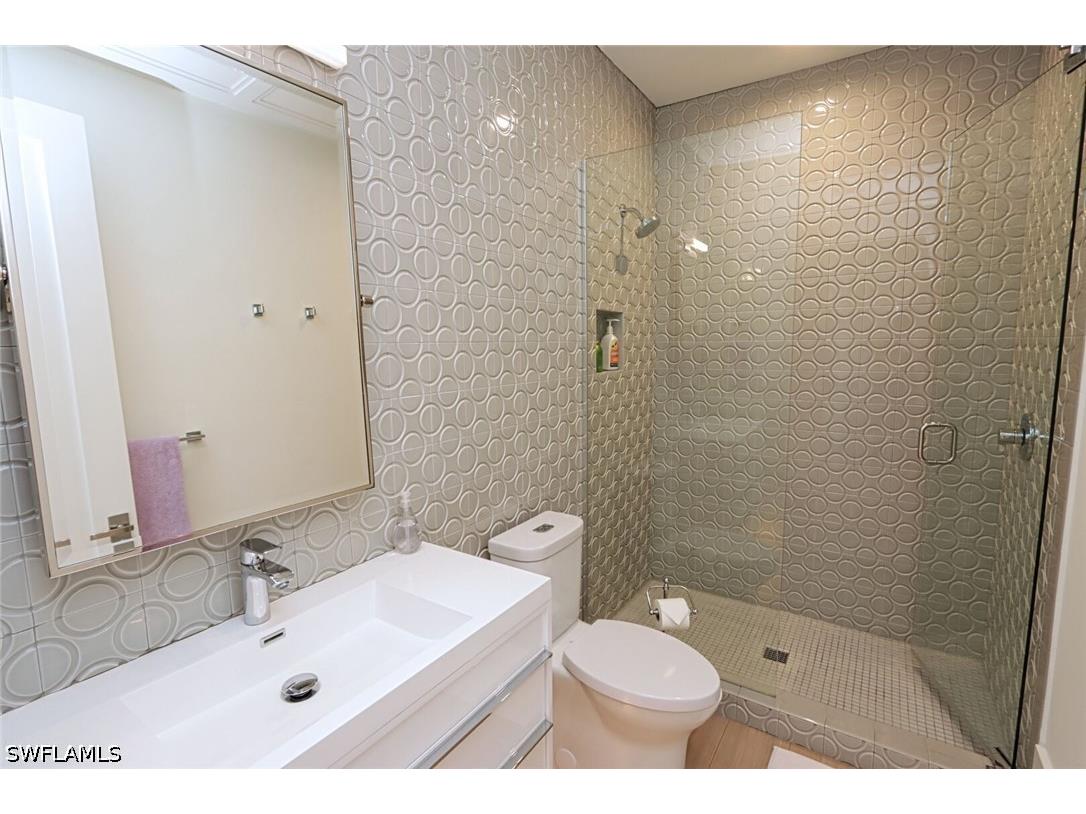 675 2nd Street S Naples FL 34102 226021155 image18