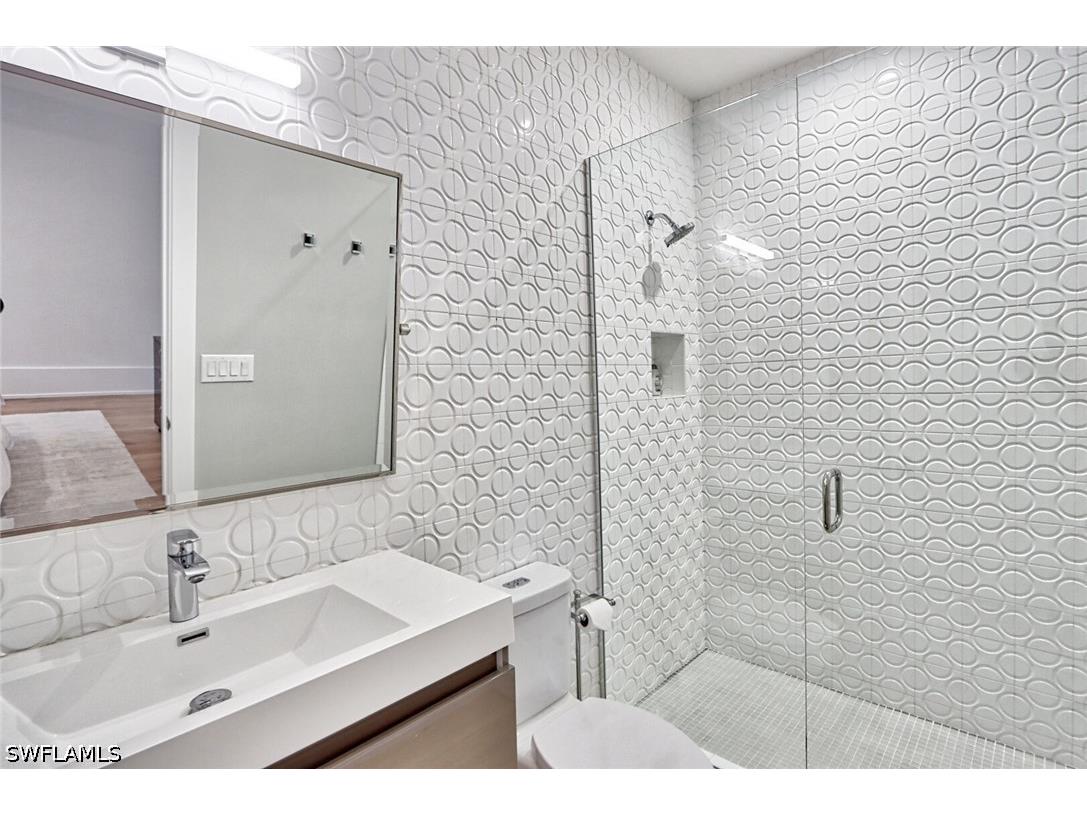 675 2nd Street S Naples FL 34102 226021155 image24