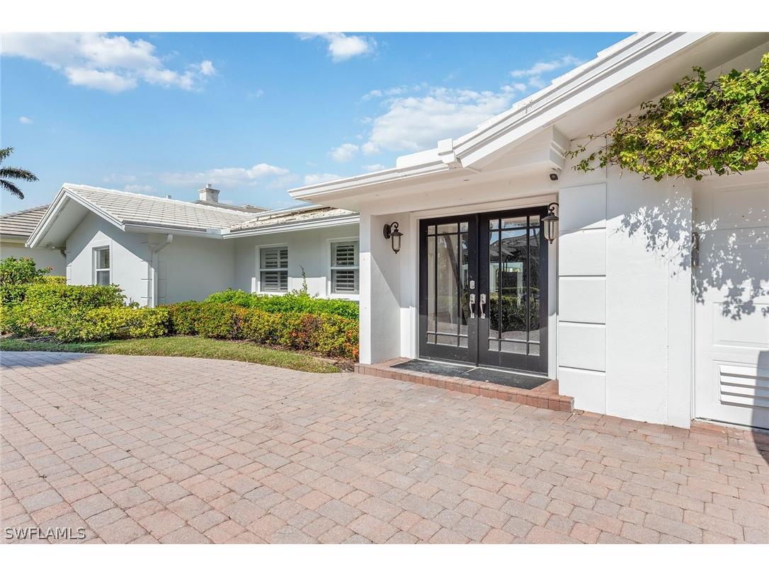 675 Regatta Road Naples FL 34103 223010882 image1