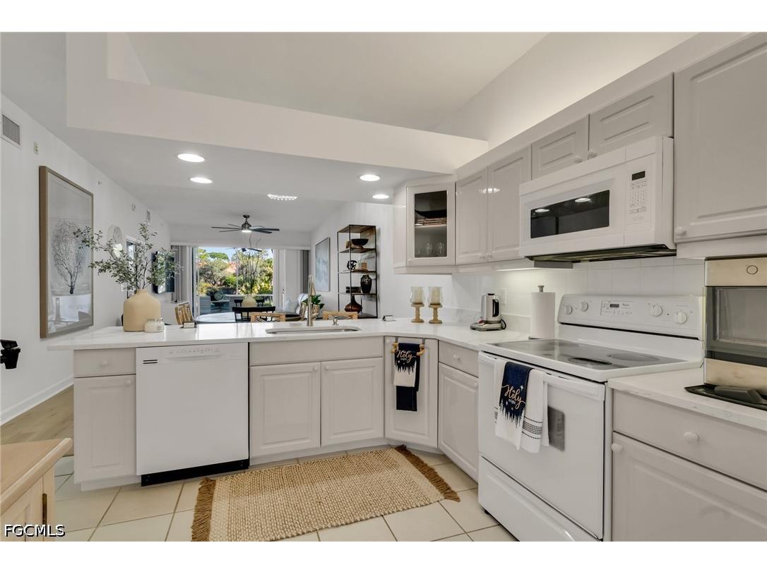6750 Beach Resort Drive #1907 Naples FL 34114 2026018852 image10