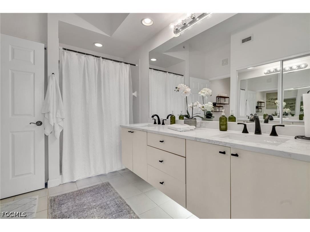 6750 Beach Resort Drive #1907 Naples FL 34114 2026018852 image22
