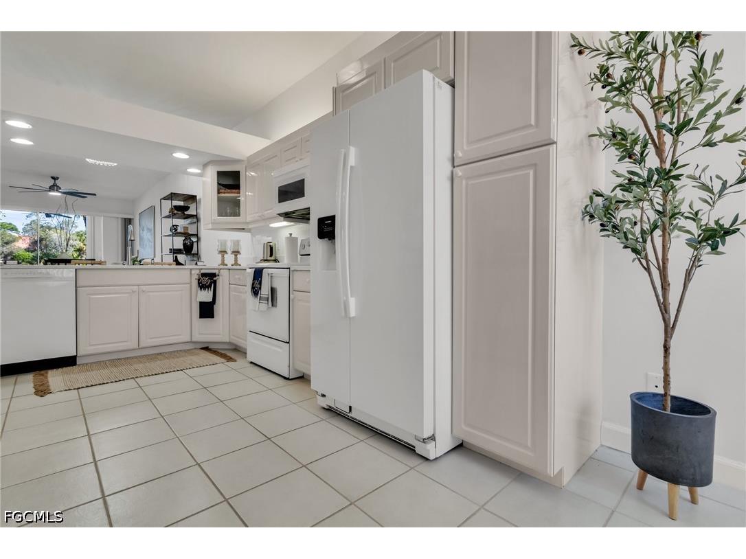 6750 Beach Resort Drive #1907 Naples FL 34114 2026018852 image5