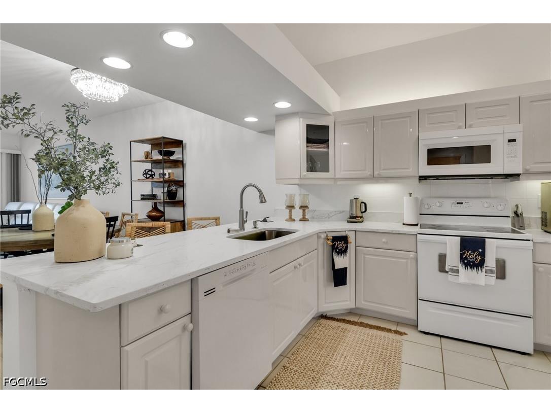 6750 Beach Resort Drive #1907 Naples FL 34114 2026018852 image9