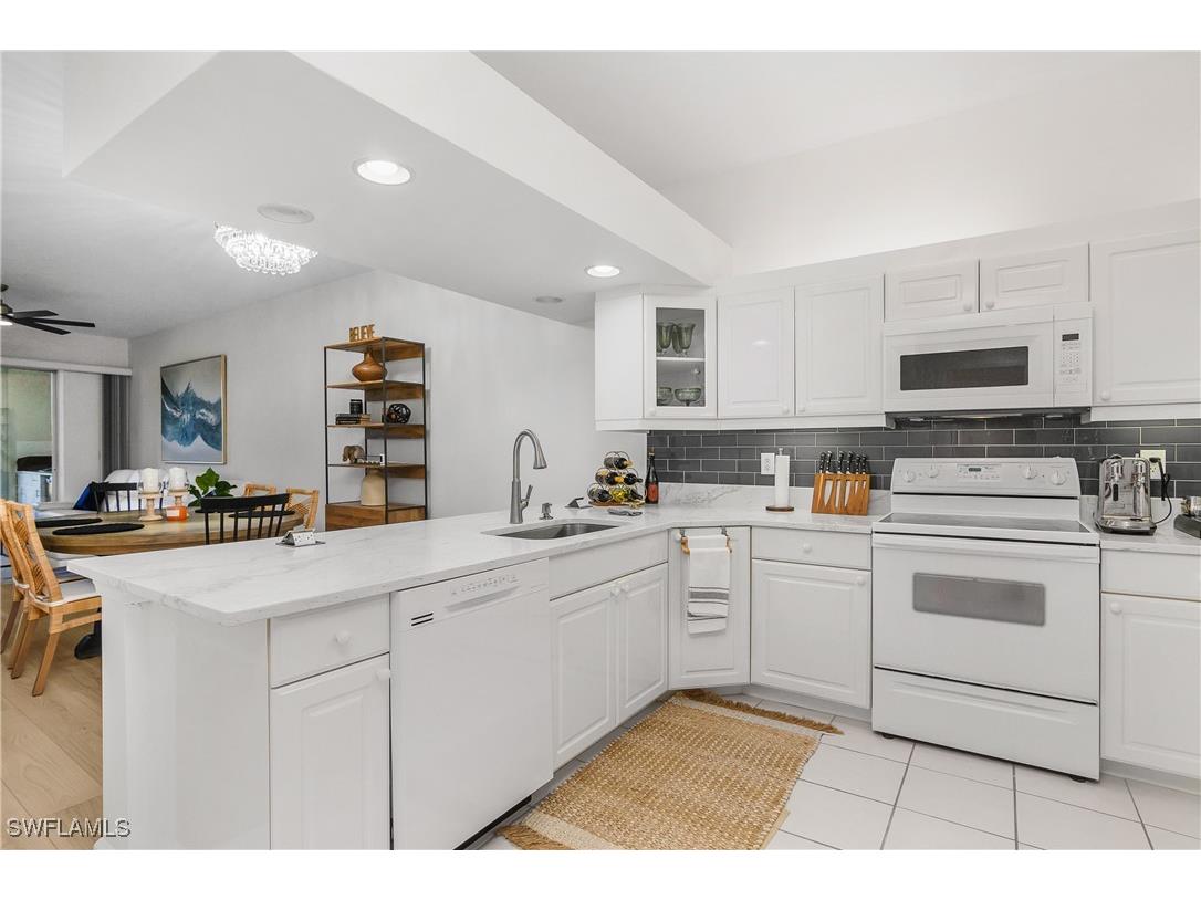 6750 Beach Resort Drive #1907 Naples FL 34114 225074941 image8