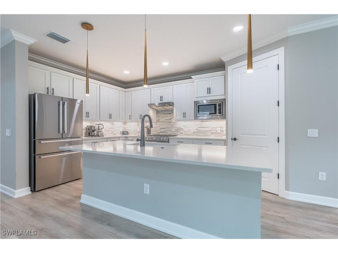 6754 Pennyroyal Drive Naples FL 34114 226004334 image2