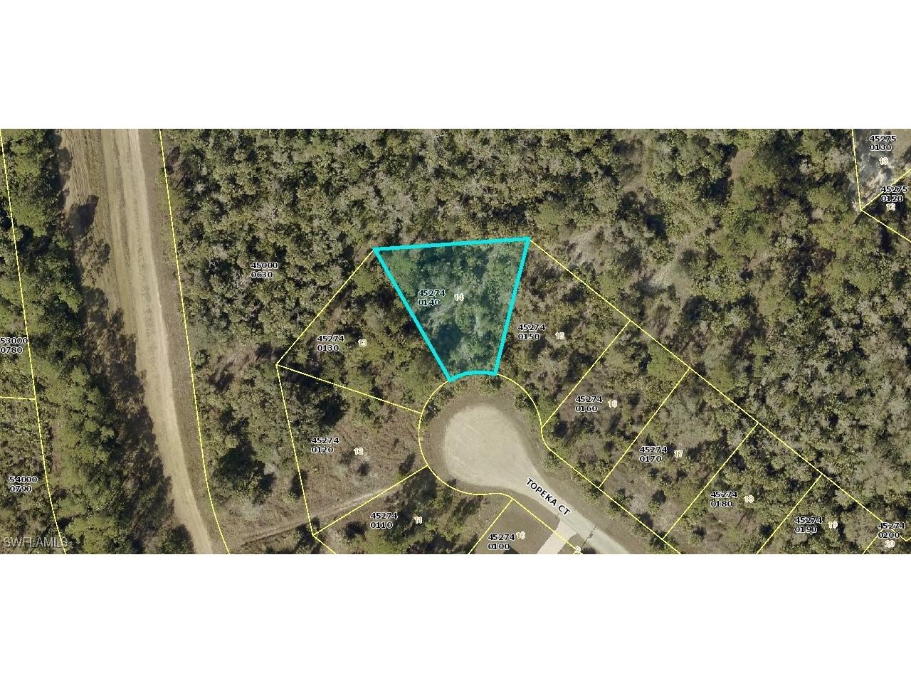 676 & 677 Topeka Court Lehigh Acres FL 33972 226004376 image2
