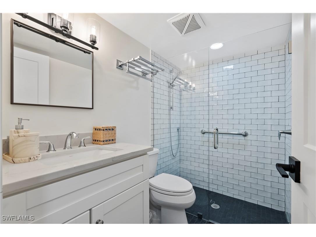 676 Broad Avenue S #J676 Naples FL 34102 225080581 image15