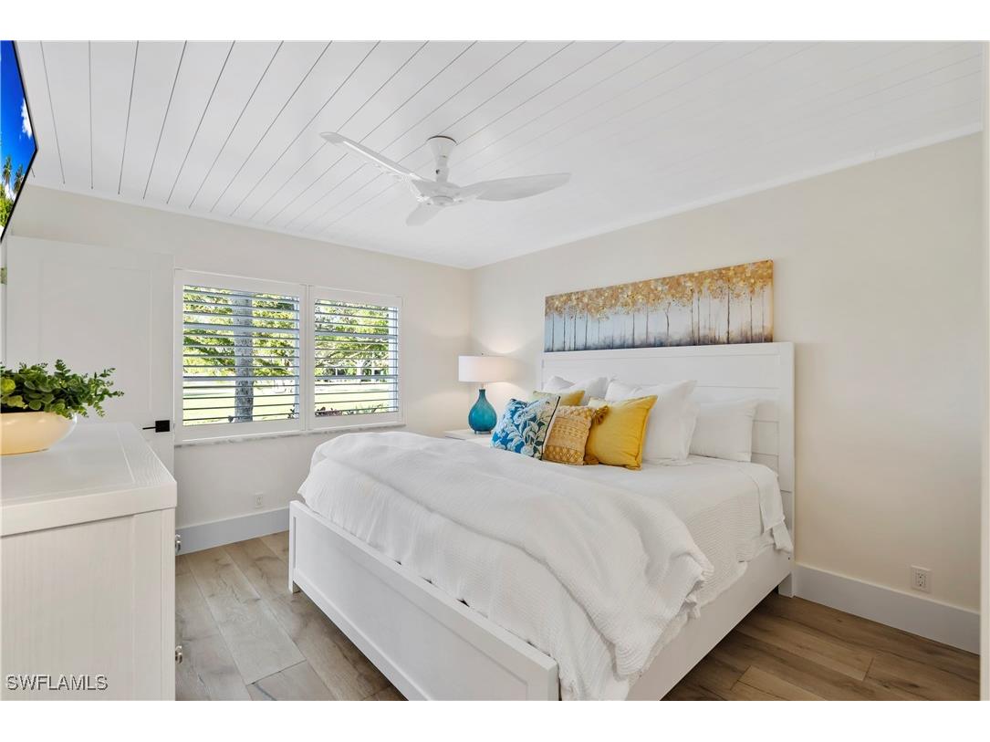 676 Broad Avenue S #J676 Naples FL 34102 225080581 image9