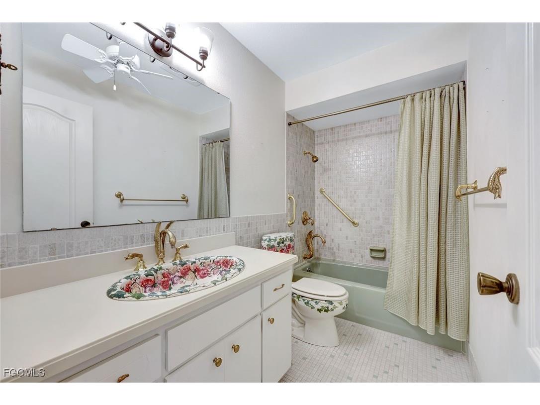 6760 Winkler Road #1 Fort Myers FL 33919 2026002860 image16