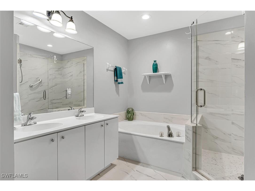 6765 Huntington Lakes Circle #201 Naples FL 34119 225085117 image12