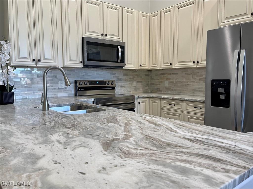 6765 Huntington Lakes Circle #201 Naples FL 34119 225085117 image3