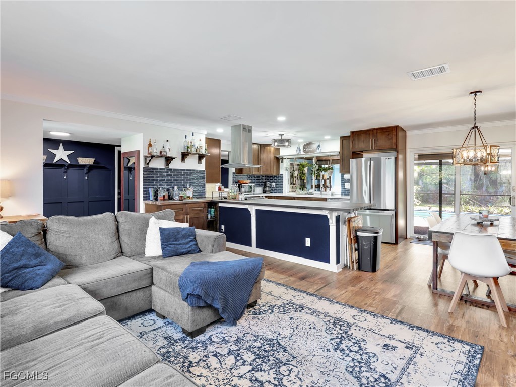 6765 Overlook Drive Fort Myers FL 33919 2025016986 image10