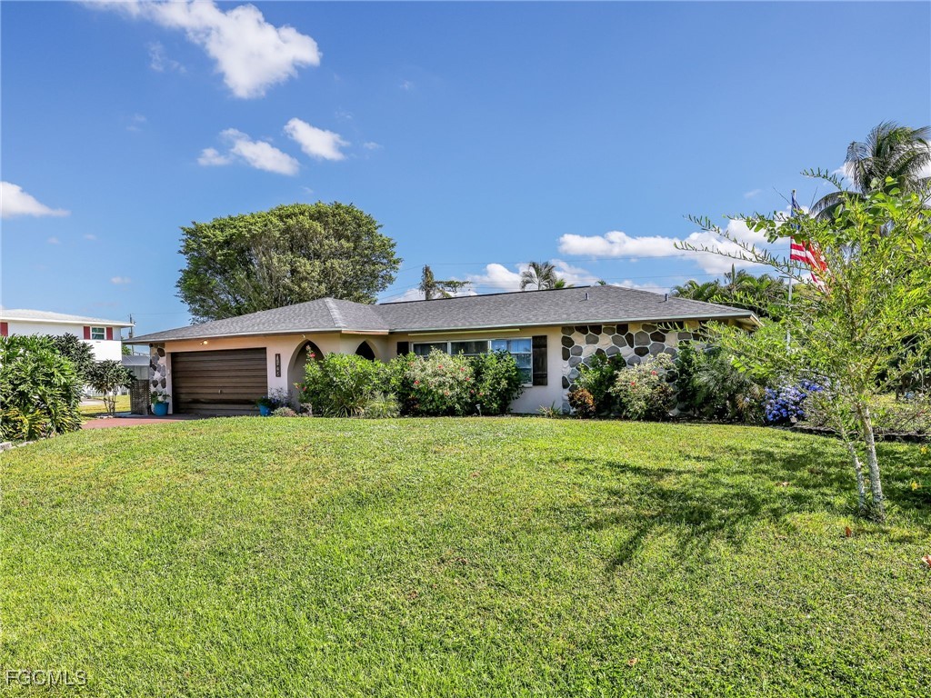 6765 Overlook Drive Fort Myers FL 33919 2025016986 image5