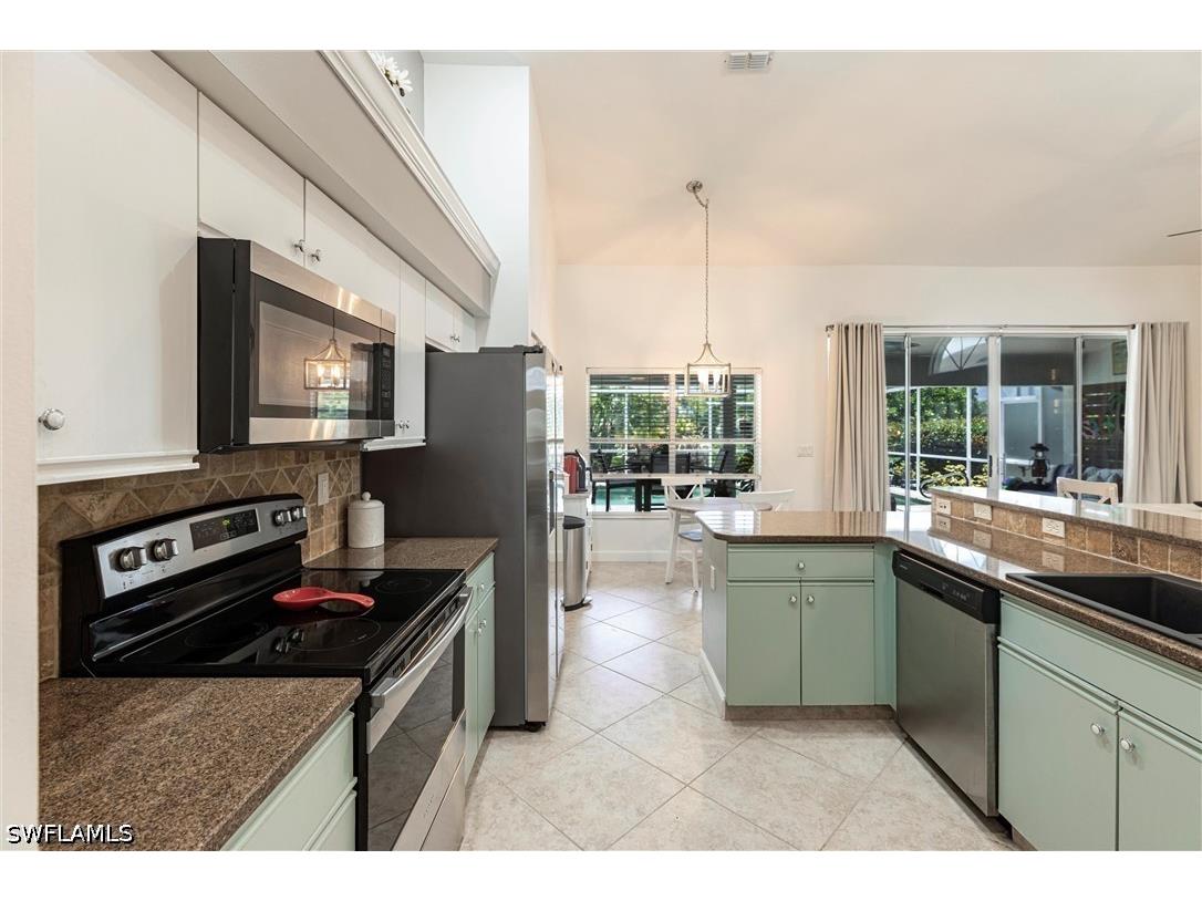 6769 Berwick Place Naples FL 34104 226017883 image4