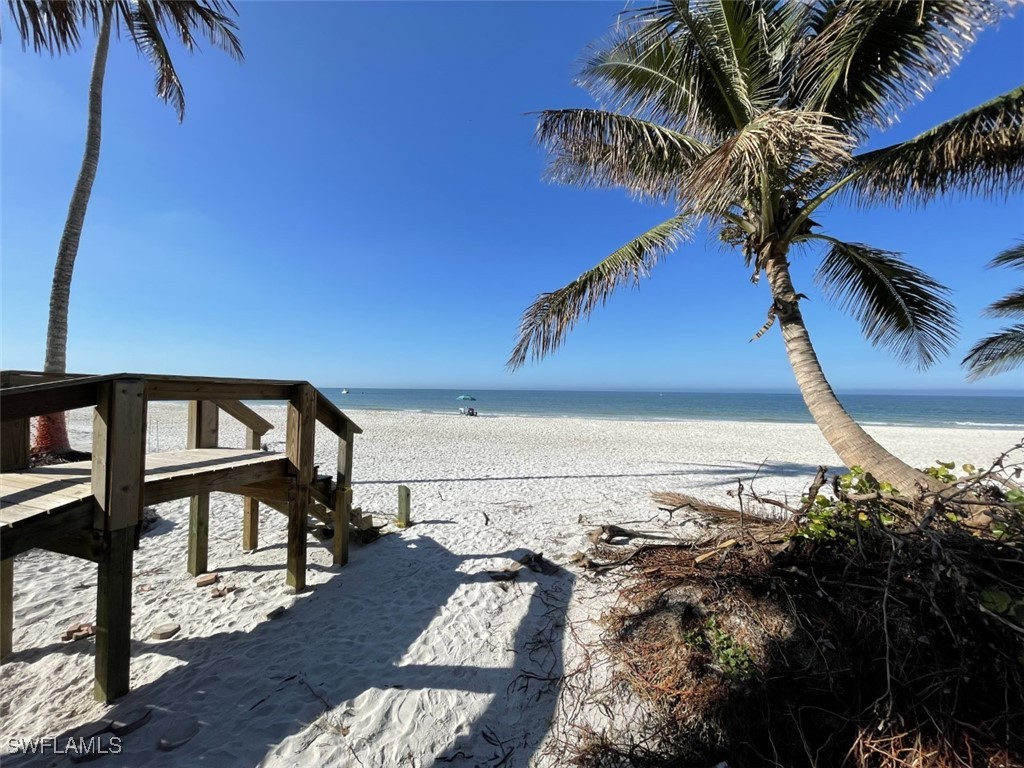 677 18th Avenue S Naples FL 34102 225073551 image24