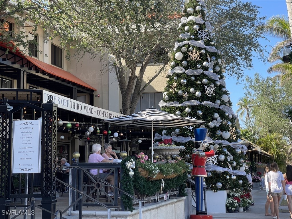 677 18th Avenue S Naples FL 34102 225073551 image26